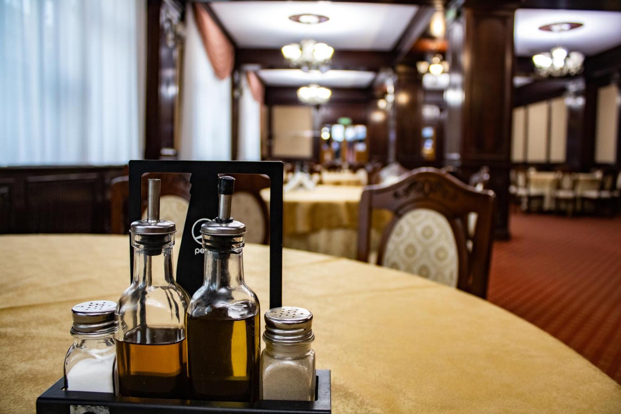 Hotel Rebis Braila Exterior photo