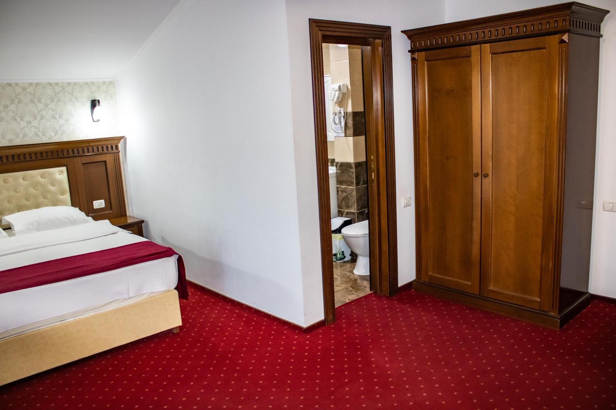 Hotel Rebis Braila Exterior photo
