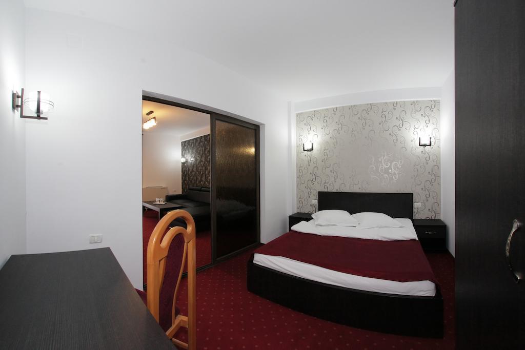 Hotel Rebis Braila Room photo